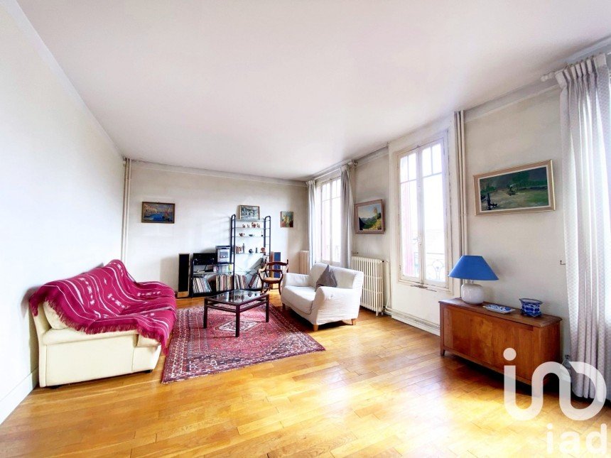 Maison 6 pièces de 120 m² à Carrières-sur-Seine (78420)