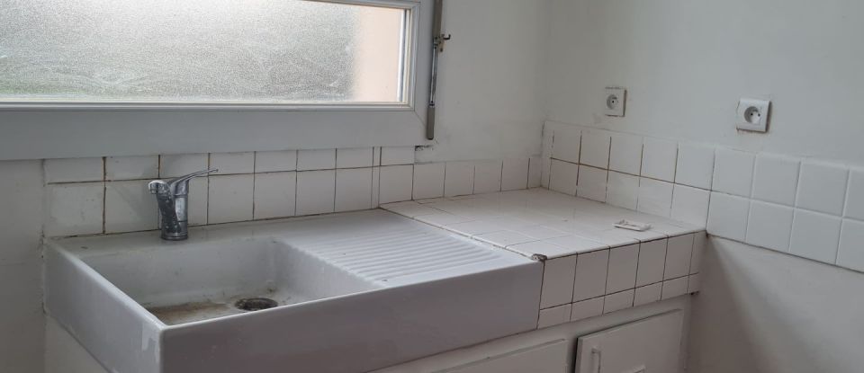 Apartment 1 room of 28 m² in Pau (64000)