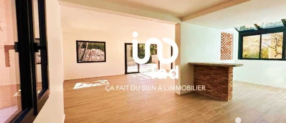 Maison traditionnelle 6 pièces de 169 m² à Toulon (83000)