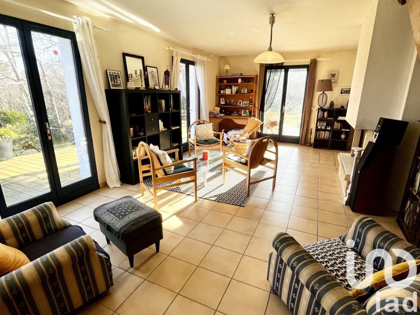 Maison traditionnelle 5 pièces de 150 m² à Biaudos (40390)
