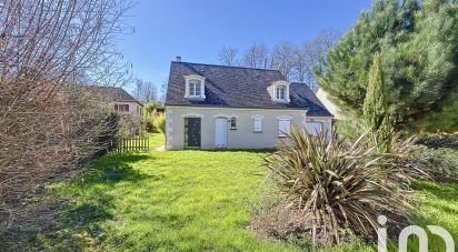 House 8 rooms of 173 m² in Amboise (37400)