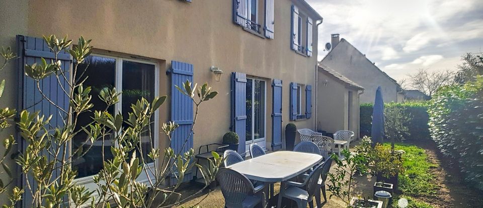 Traditional house 7 rooms of 141 m² in Triel-sur-Seine (78510)