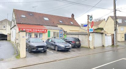 Bar of 239 m² in - (60450)