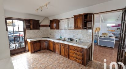 Traditional house 5 rooms of 184 m² in Saint-André (97440)