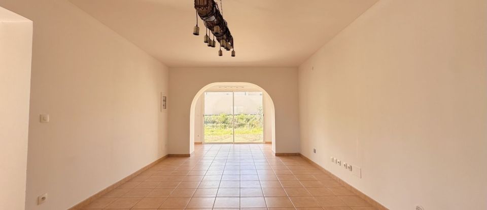 House 5 rooms of 95 m² in Santa-Lucia-di-Moriani (20230)