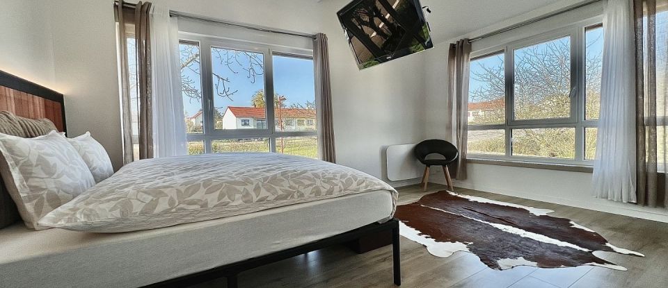 House 7 rooms of 195 m² in Peltre (57245)