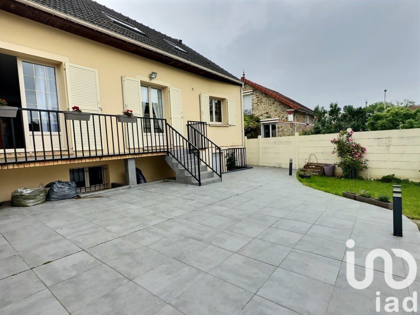 Maison traditionnelle 6 pièces de 130 m² à Orly (94310)
