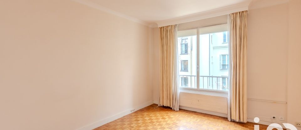 Appartement 4 pièces de 91 m² à Paris (75007)
