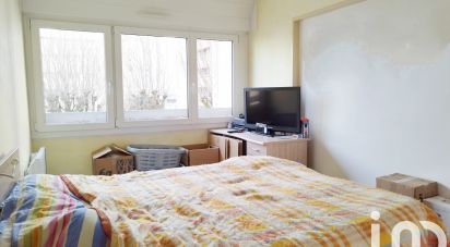 Apartment 3 rooms of 65 m² in Chelles (77500)