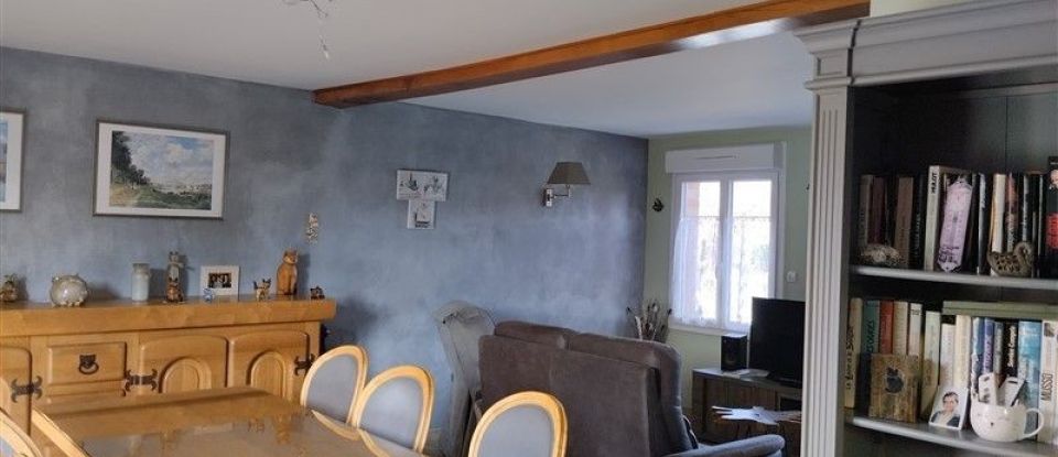 Pavilion 4 rooms of 87 m² in Proville (59267)