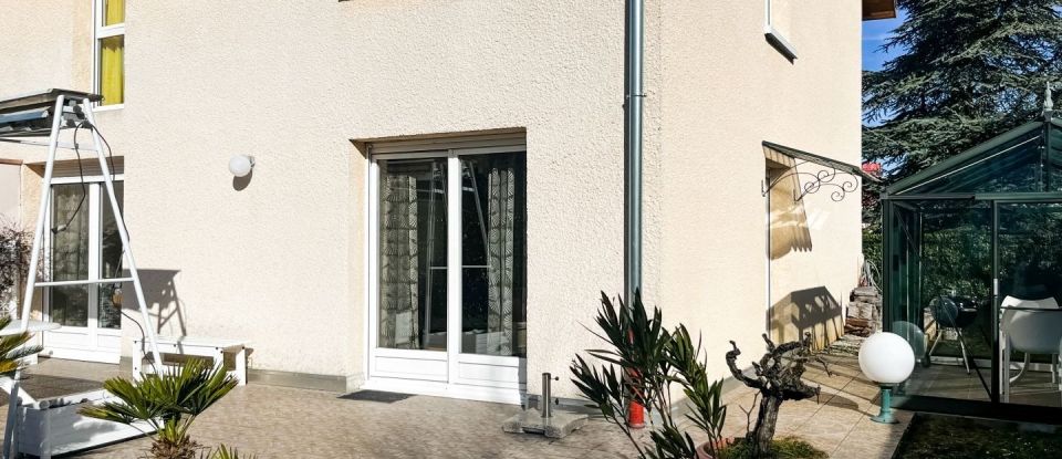 Maison 4 pièces de 126 m² à Divonne-les-Bains (01220)