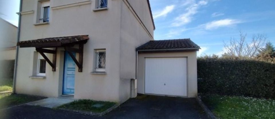 House 4 rooms of 82 m² in Pineuilh (33220)