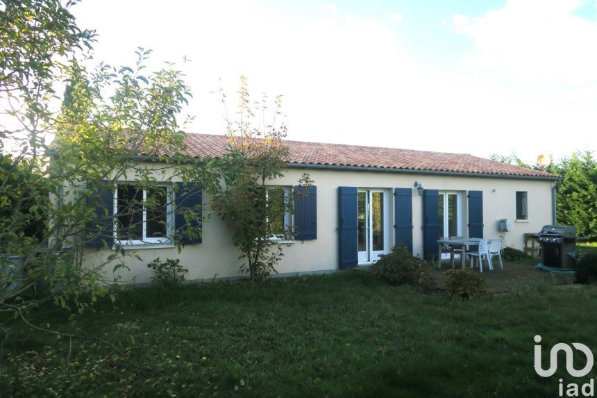 Maison 5 pièces de 116 m² à Montmorillon (86500)