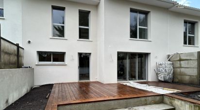 House 6 rooms of 181 m² in Bordeaux (33200)