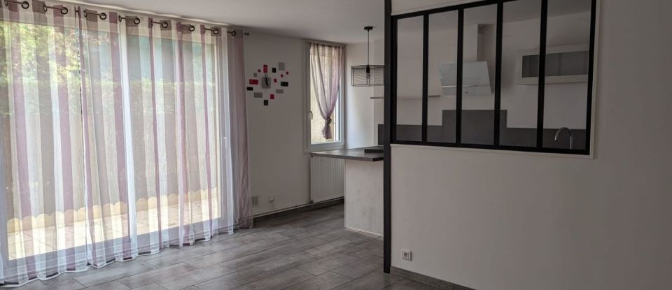 Apartment 2 rooms of 53 m² in Torcy (77200)
