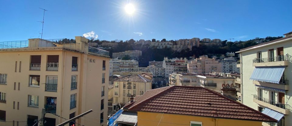 Apartment 5 rooms of 81 m² in Nice (06100)
