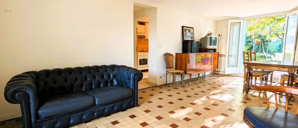 Maison traditionnelle 8 pièces de 145 m² à Toulon (83000)