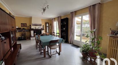 House 6 rooms of 157 m² in Pompaire (79200)