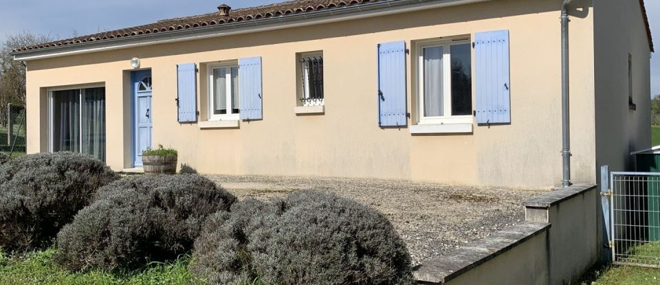 House 5 rooms of 90 m² in Montmoreau-Saint-Cybard (16190)