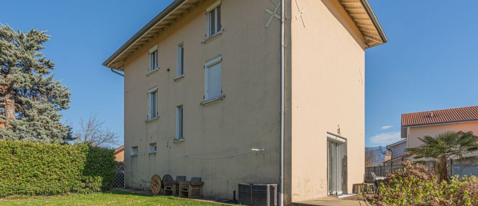 Maison 8 pièces de 148 m² à Vinay (38470)