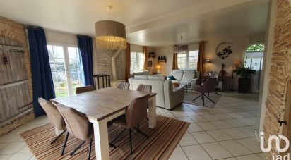 Maison traditionnelle 7 pièces de 206 m² à Amfreville-sous-les-Monts (27380)