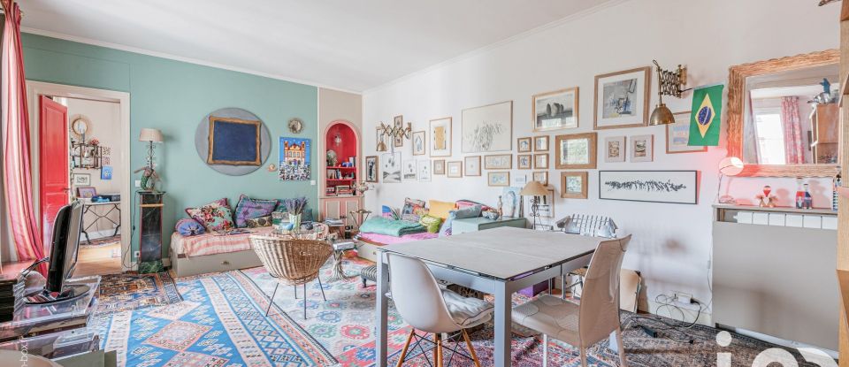 Appartement 3 pièces de 76 m² à Paris (75016)