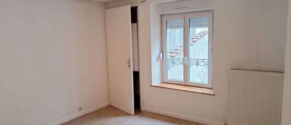 Apartment 5 rooms of 88 m² in Bourbonne-les-Bains (52400)