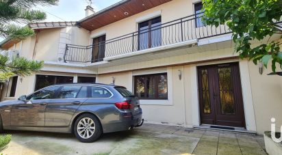 House 5 rooms of 130 m² in Bondy (93140)