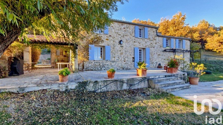 Country house 9 rooms of 242 m² in Saint-Maime (04300)
