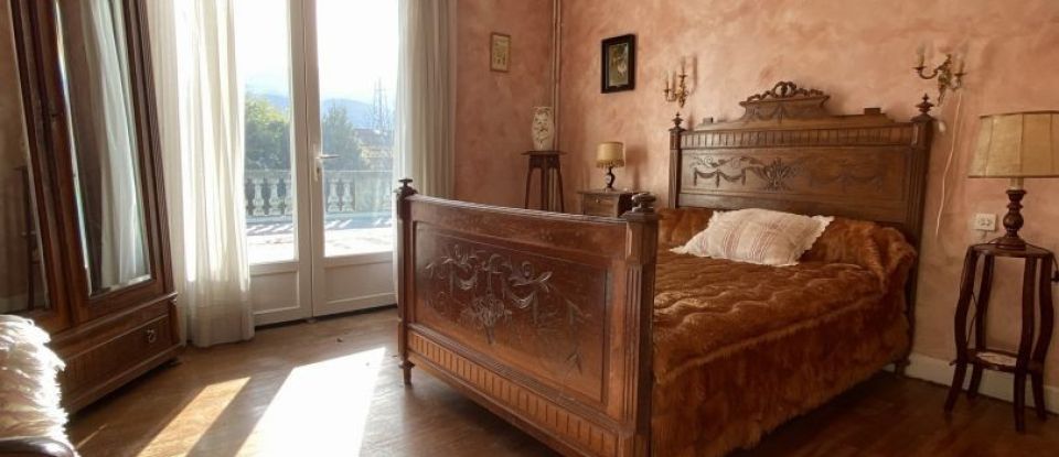 Traditional house 10 rooms of 274 m² in Péreille (09300)