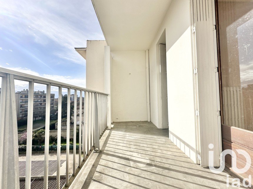 Apartment 2 rooms of 49 m² in Montauban (82000)