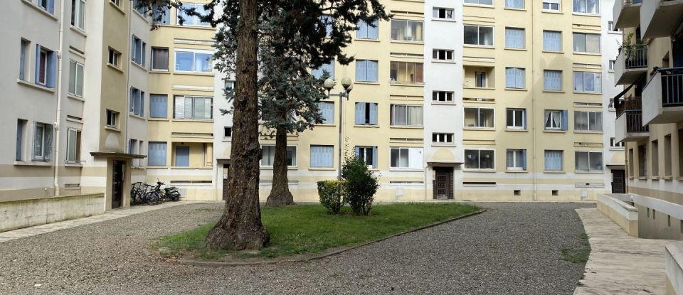 Apartment 3 rooms of 53 m² in Tarbes (65000)
