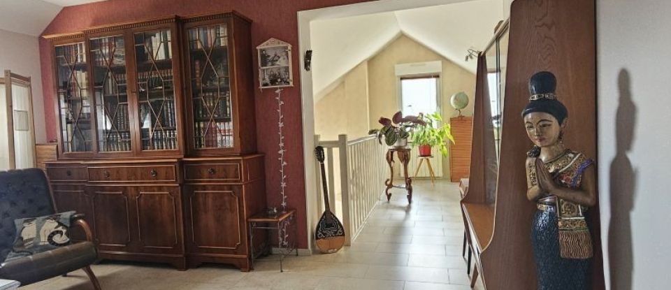 House 4 rooms of 152 m² in Ugny (54870)