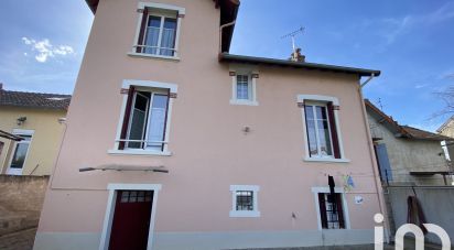 Maison traditionnelle 5 pièces de 99 m² à Montluçon (03100)