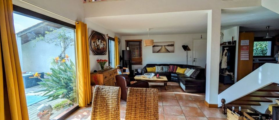 House 5 rooms of 103 m² in Saint-Cyprien (66750)