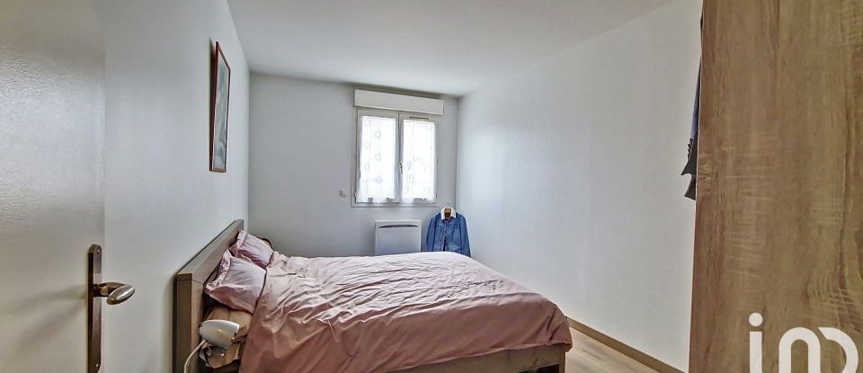 Apartment 3 rooms of 74 m² in L'Haÿ-les-Roses (94240)