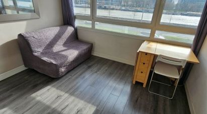 Apartment 1 room of 26 m² in Courbevoie (92400)