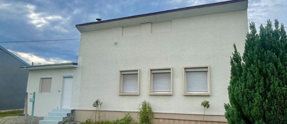Maison 4 pièces de 90 m² à Creutzwald (57150)