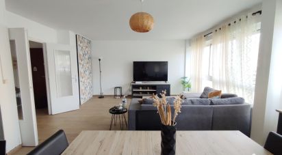 Apartment 4 rooms of 84 m² in Écouen (95440)