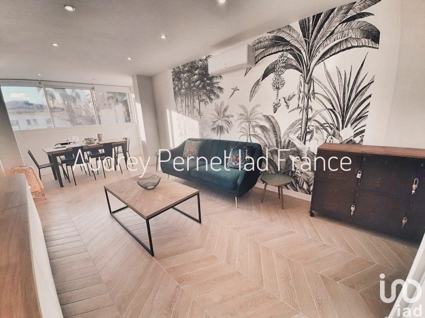 Apartment 6 rooms of 116 m² in Toulon (83000)