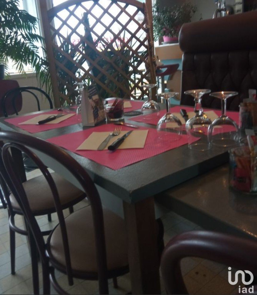 Restaurant of 65 m² in Dinan (22100)