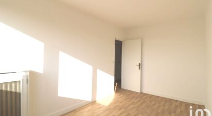 Apartment 3 rooms of 70 m² in Montrouge (92120)