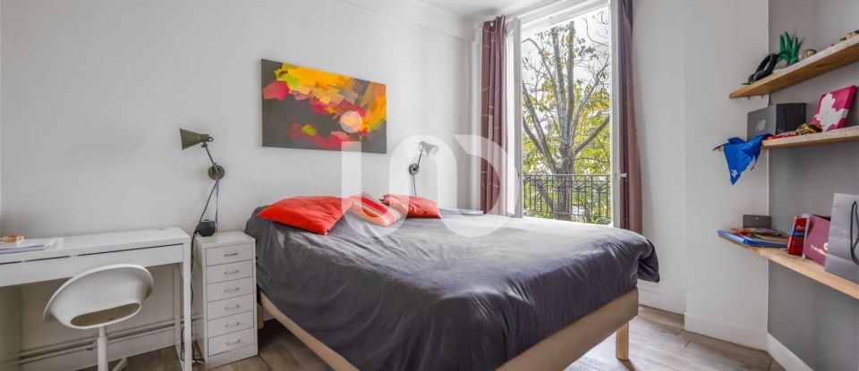 Appartement 3 pièces de 72 m² à Paris (75012)