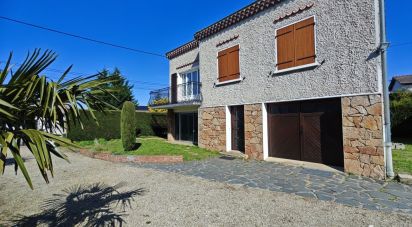House 4 rooms of 69 m² in Saint-Maurice-l'Exil (38550)