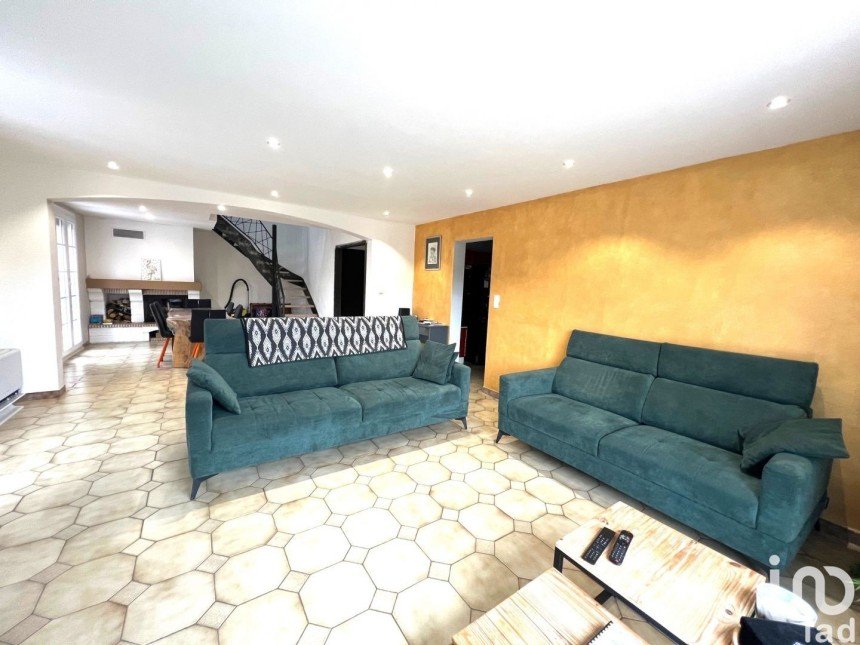 House 5 rooms of 140 m² in Rivesaltes (66600)