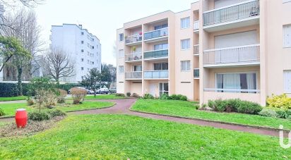 Apartment 2 rooms of 48 m² in Vannes (56000)