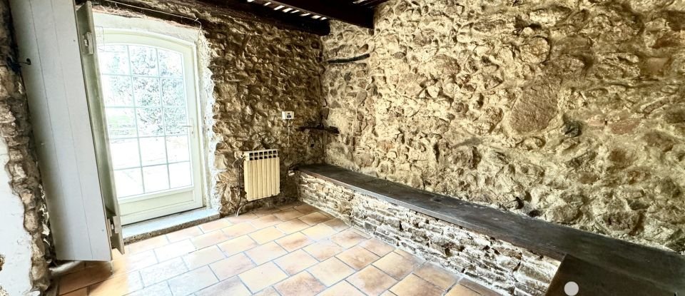 Maison 7 pièces de 132 m² à La Cadière-d'Azur (83740)
