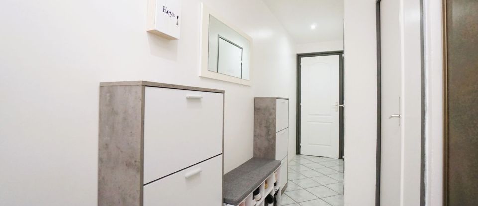 Apartment 4 rooms of 75 m² in Roissy-en-Brie (77680)