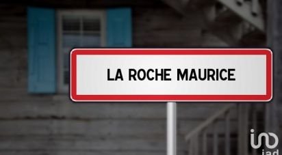 Land of 1,030 m² in La Roche-Maurice (29800)