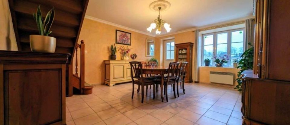 House 5 rooms of 142 m² in Gonneville-Le Theil (50330)